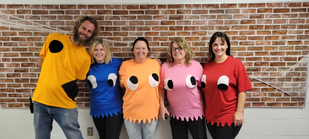 Office Staff Pacman dress up